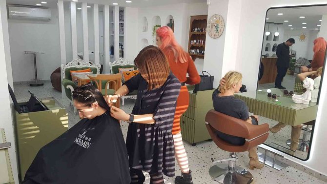 Okullaşma Oranını Artıran Meslek Eğitim Merkezleri Ara Eleman Boşluğunu Kapatıyor