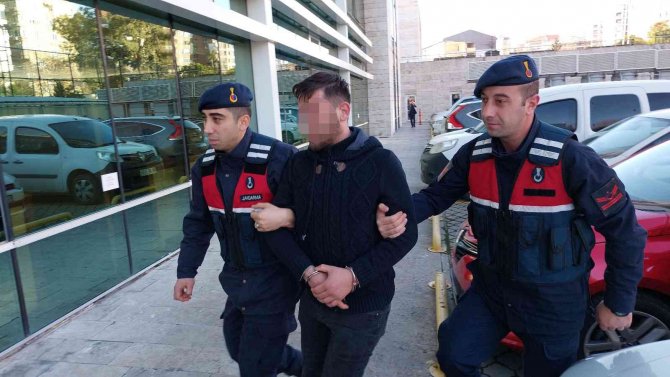 Jandarma Evde Ayakkabı Kutusuna Gizlenmiş Uyuşturucu Hap Ele Geçirdi