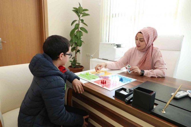 Yüreğir Belediyesinden Ücretsiz Psikolojik Danışmanlık Desteği