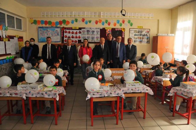 Akşehir’de 17 Bin 90 Öğrenci Karne Aldı