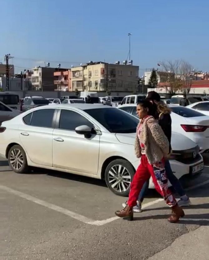 Sosyal Medyadan Kadın Tuzağıyla Gaspa 3 Tutuklama