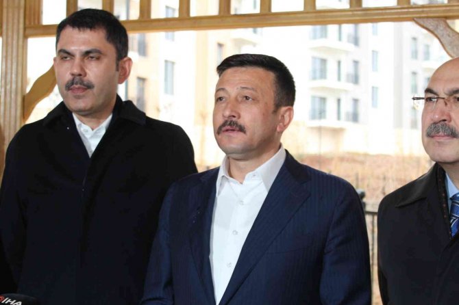 Bakan Kurum Açıkladı: İ̇zmir’de 4 Bin 604 Konut Tamamlandı