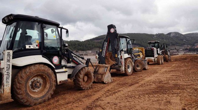 Akçaova Yeni Kentsel Alanda Alt Yapı Çalışmaları Başladı