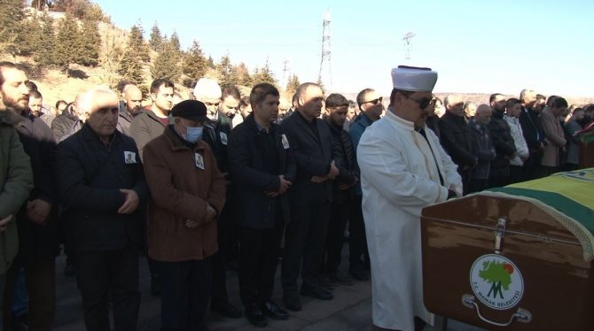 Ankaragücü Basın Sözcüsü Hüseyin Aytekin’in Babası Adil Aytekin, Son Yolculuğuna Uğurlandı