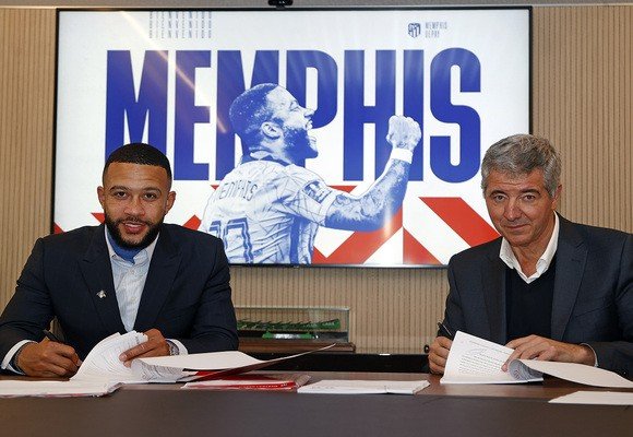 Atletico Madrid, Memphis Depay’ı Kadrosuna Kattı