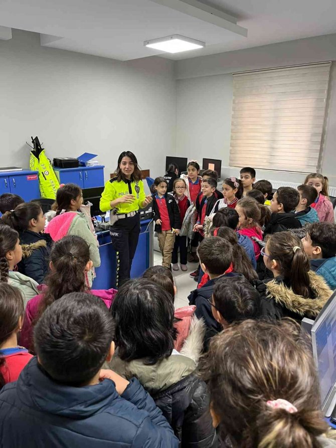 Bu Kez Öğrenciler Eğitim Almaya Kendileri Gitti