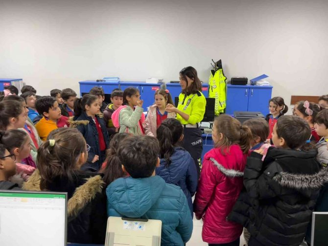 Bu Kez Öğrenciler Eğitim Almaya Kendileri Gitti