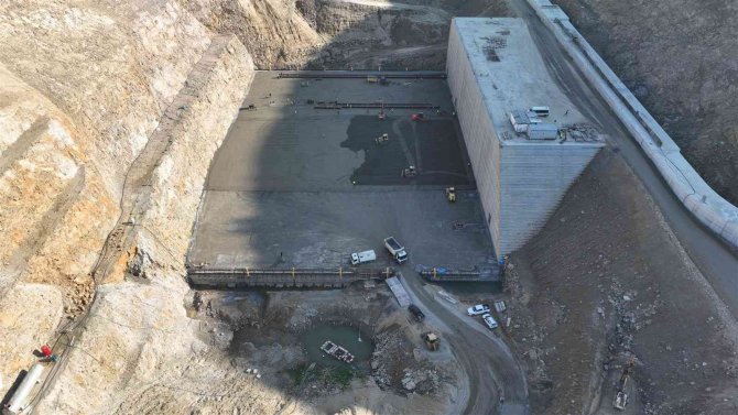 Aydın’da Sarıçay Barajı Yükseliyor