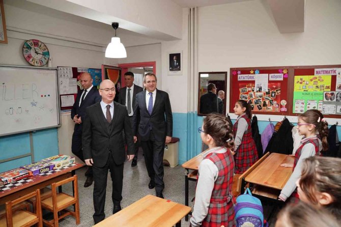 Ayvalık’ta Karne Heyecanı