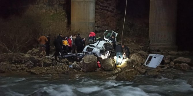 Batman’da Köprüden Uçan Otomobilde Ölenlerin Sayısı 3’e Yükseldi