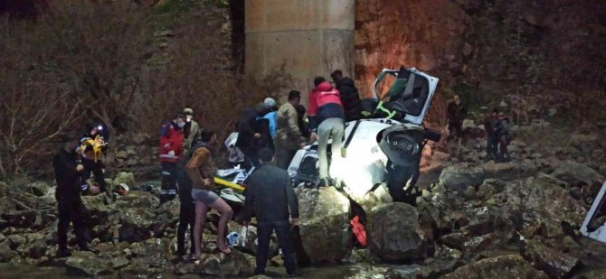 Batman’da Köprüden Uçan Otomobilde Ölenlerin Sayısı 3’e Yükseldi