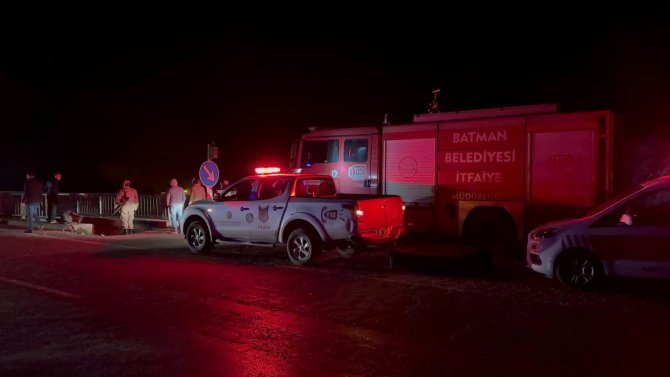 Batman’da Otomobil Köprüden Uçtu: 2 Ölü, 1 Yaralı