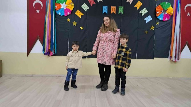 Tatvan’da Miniklerin Okuma Heyecanı