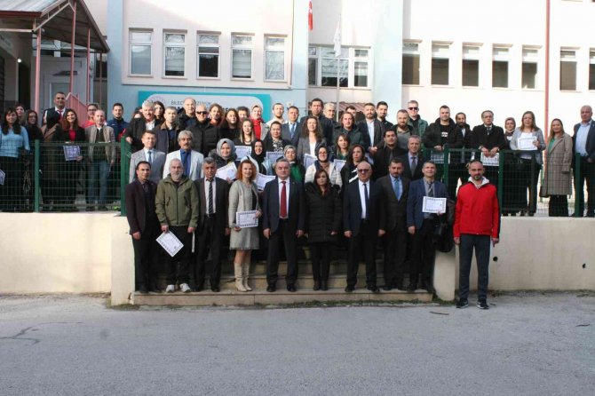 Bozüyük’te 111 Öğretmene Başarı Belgesi Verildi