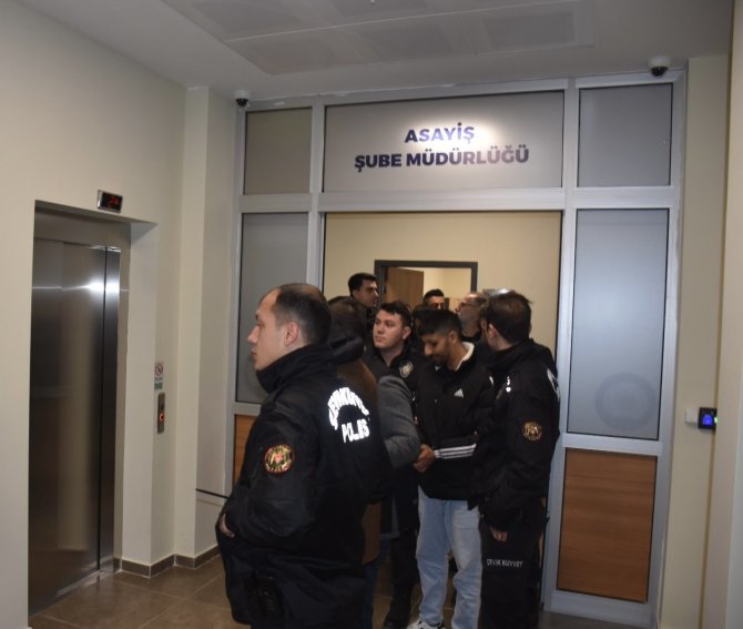 Çanakkale’de Suç Örgütü Çökertildi: 7 Tutuklama