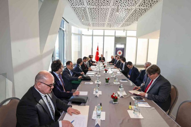 Çavuşoğlu, New York’ta Abd Ve Kanada’daki Türk Başkonsoloslarla Bir Araya Geldi