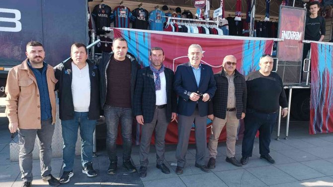 Hamsi Festivali Horonla Başladı, 15 Bin Kişiye Ücretsiz Hamsi Dağıtılacak