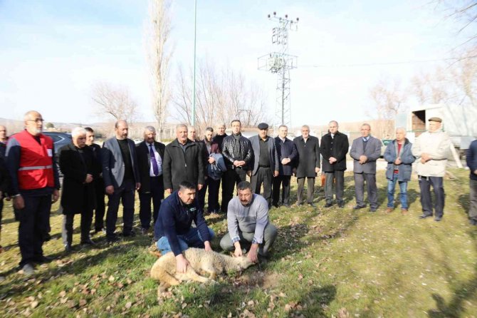 Başkentliler Hem Yağmur Hem De Kar Duasına Çıktı