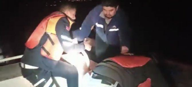 İ̇znik Gölü’nde Can Pazarı...böyle Kurtarıldılar