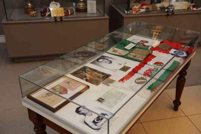 Karşıyaka Spor Kulübünün Müzesi Açıldı