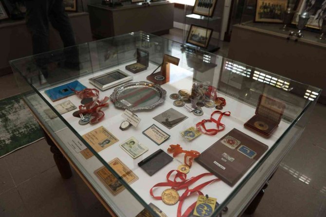 Karşıyaka Spor Kulübünün Müzesi Açıldı