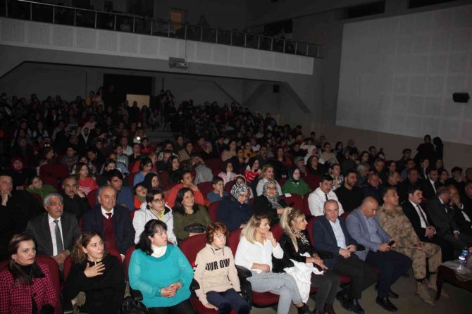 Kars’ta Türk Müziği Korosu Dinletisi Yoğun İlgi Gördü