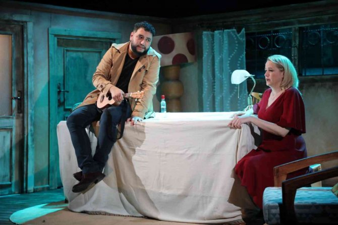 İ̇lk Kez Kocaeli’de Sergilenen Oyun Sanatseverden Tam Not Aldı