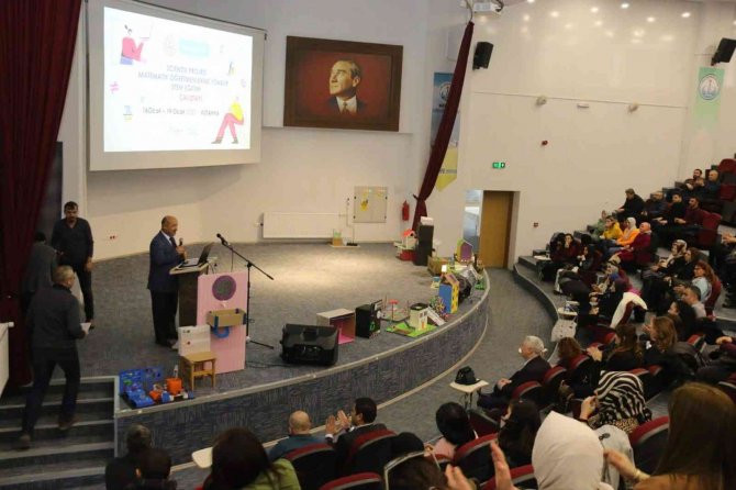 Kütahya’da Stem Eğitimi Çalıştayı’nda Sınıf Ve Matematik Branşı Öğretmenlerine Sertifika