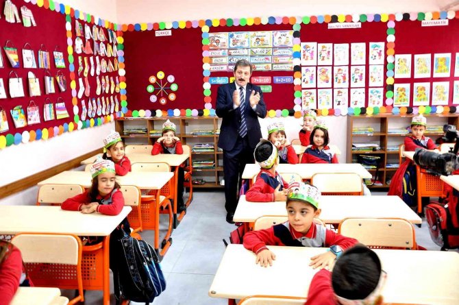 Muğla’da Miniklerde Karne Heyecanı Yaşandı