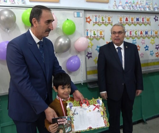 Muş’ta 114 Bin 209 Öğrenci Karnesini Aldı