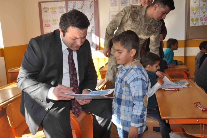 Bulanık’ta 22 Bin 500 Öğrenci Karne Aldı