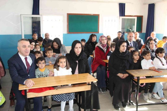 Şırnak’ta 210 Bin Öğrenci Karne Sevinci Yaşadı