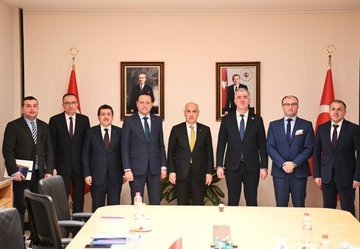 Bakan Kirişçi, Gürcistanlı Mevkidaşı Shamugia İle Görüştü