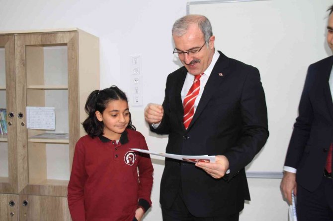 Elazığ’da 129 Bin Öğrenci Karne Heyecanı Yaşadı