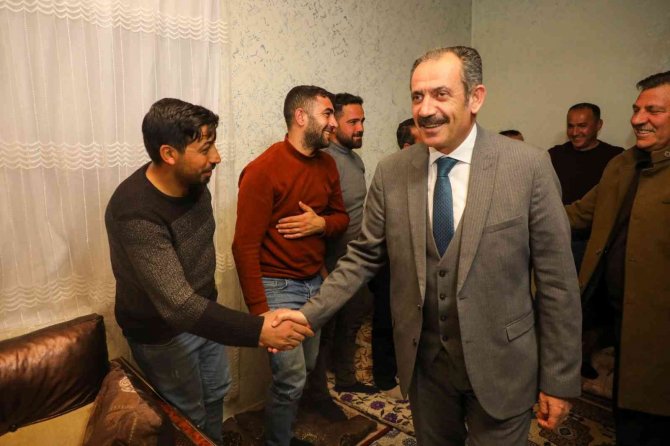 Başkan Tanış Gençlerle Buluştu