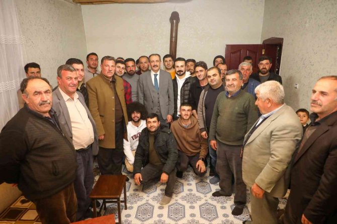 Başkan Tanış Gençlerle Buluştu