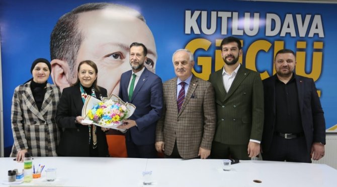Ak Parti Kocaeli’nin 12 İlçesinde Eş Zamanlı Etkinlik Düzenledi