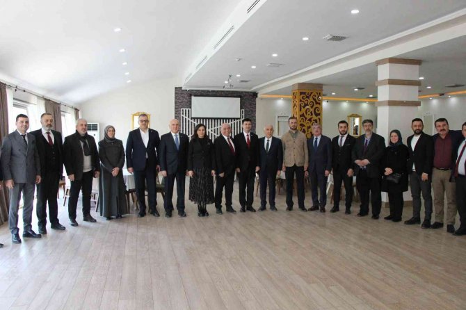 Mehmet Ali Çelebi: "Si̇ha’ya Dokunmak, Milli Teknoloji Hamlesine Dokunmaktır"