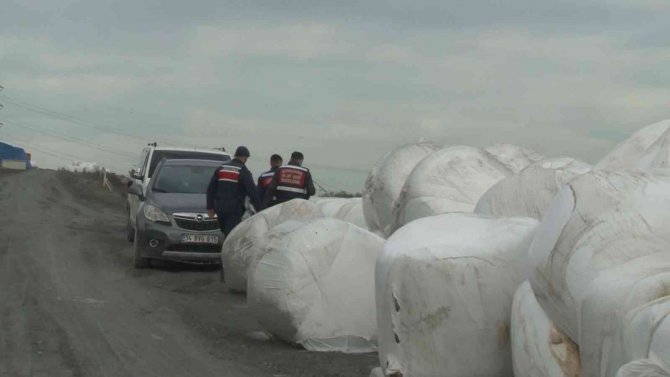 Arnavutköy’de Yem Makinesine Düşen Çoban Yaralanarak Hastaneye Kaldırıldı