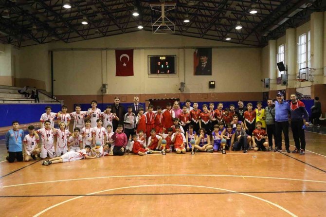 Aydın’da Hentbolun Yıldızları Belli Oldu