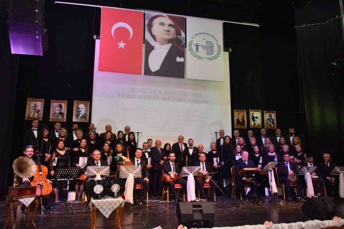 Bozüyük Belediyesi Tsm Korosundan Muhteşem Konser