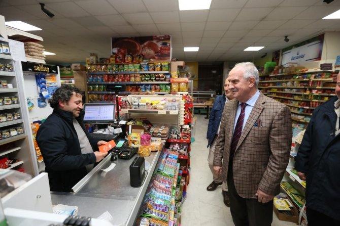 Başkan Aygün Esnaf Ve Gençlerle Projelerinden Bahsetti