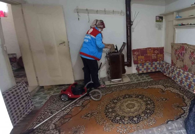 Domaniç’te Sydv Geçen Yıl Bin 952 Kişiye 7 Milyon 949 Bin Tl Yardım Yapıldı