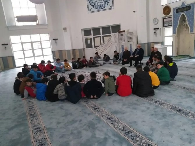 Gençlik Dini Sohbet Yapıldı