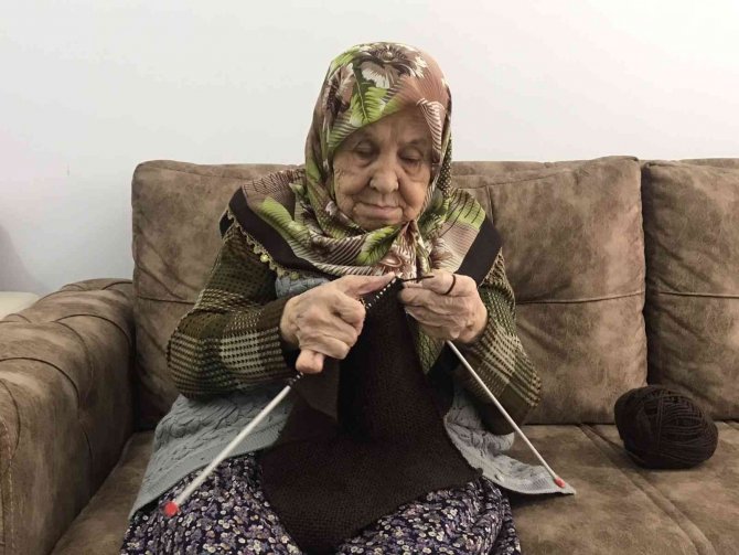 Eline Sağlık Şerife Teyze