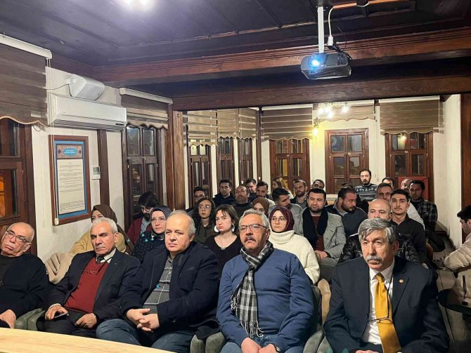 Perşembe Sohbetleri’nde Avrupalıların Türkleri Keşfi Ve Türk İmajı Konuşuldu