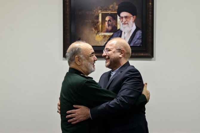 İ̇ran Devrim Muhafızları Komutanı Selami: "Avrupa Geçmişteki Hatalarını Tekrarlarsa Sonuçlarına Katlanır"