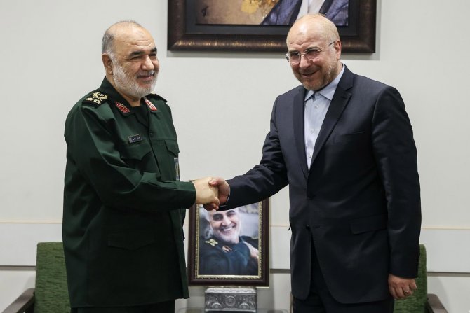 İ̇ran Devrim Muhafızları Komutanı Selami: "Avrupa Geçmişteki Hatalarını Tekrarlarsa Sonuçlarına Katlanır"