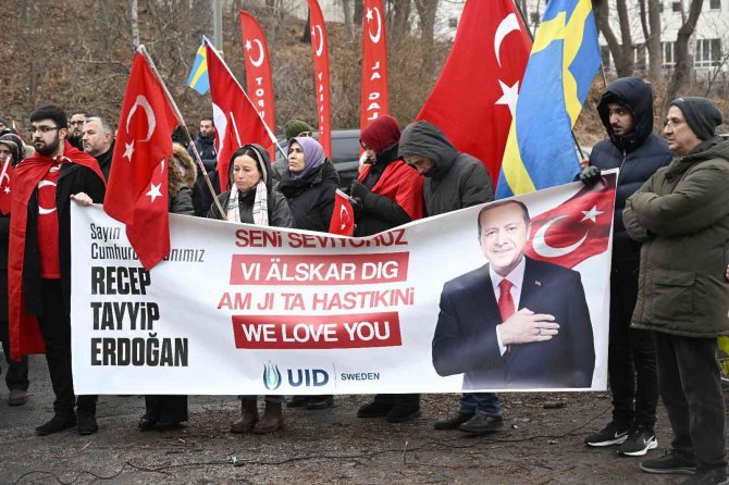 İ̇sveç’te Avrupa Türk Demokratlar Birliği’nden Cumhurbaşkanı Erdoğan’a Destek