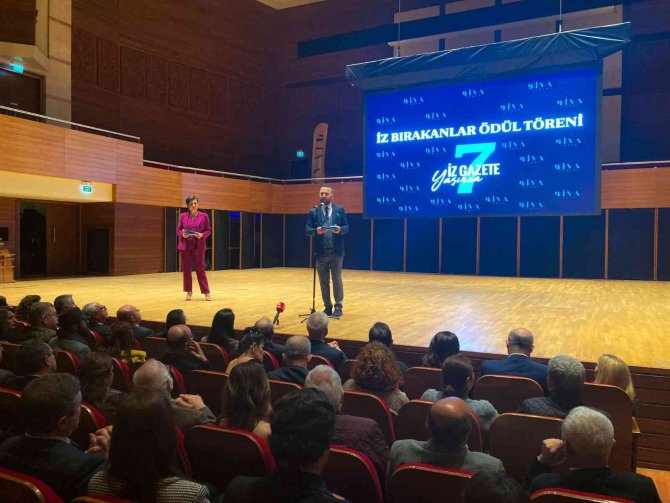 İ̇z Gazete 7. Yaşını Kutladı
